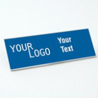 Name tag – engraved plastic Sky Blue / White – square corners – magnetic