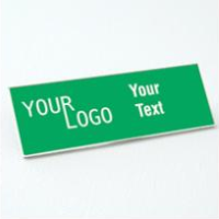 Name tag – engraved plastic Kelly Green / White – square corners – magnetic