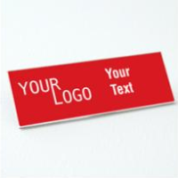 Name tag – engraved plastic Crimson / White – square corners – magnetic